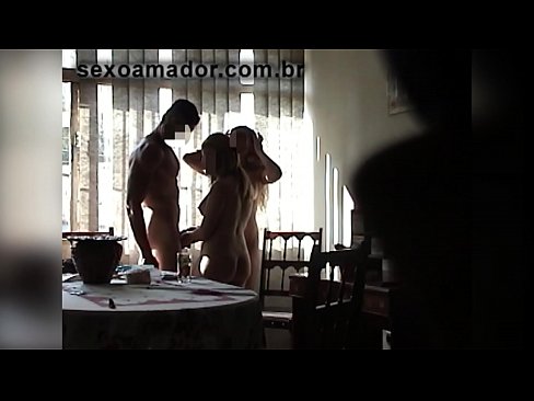 ❤️ Amigos sexuais convidam um homem gigante e uma ménage à trois com ele ️ Sexo superior em pt-br.filmexxx18.ru